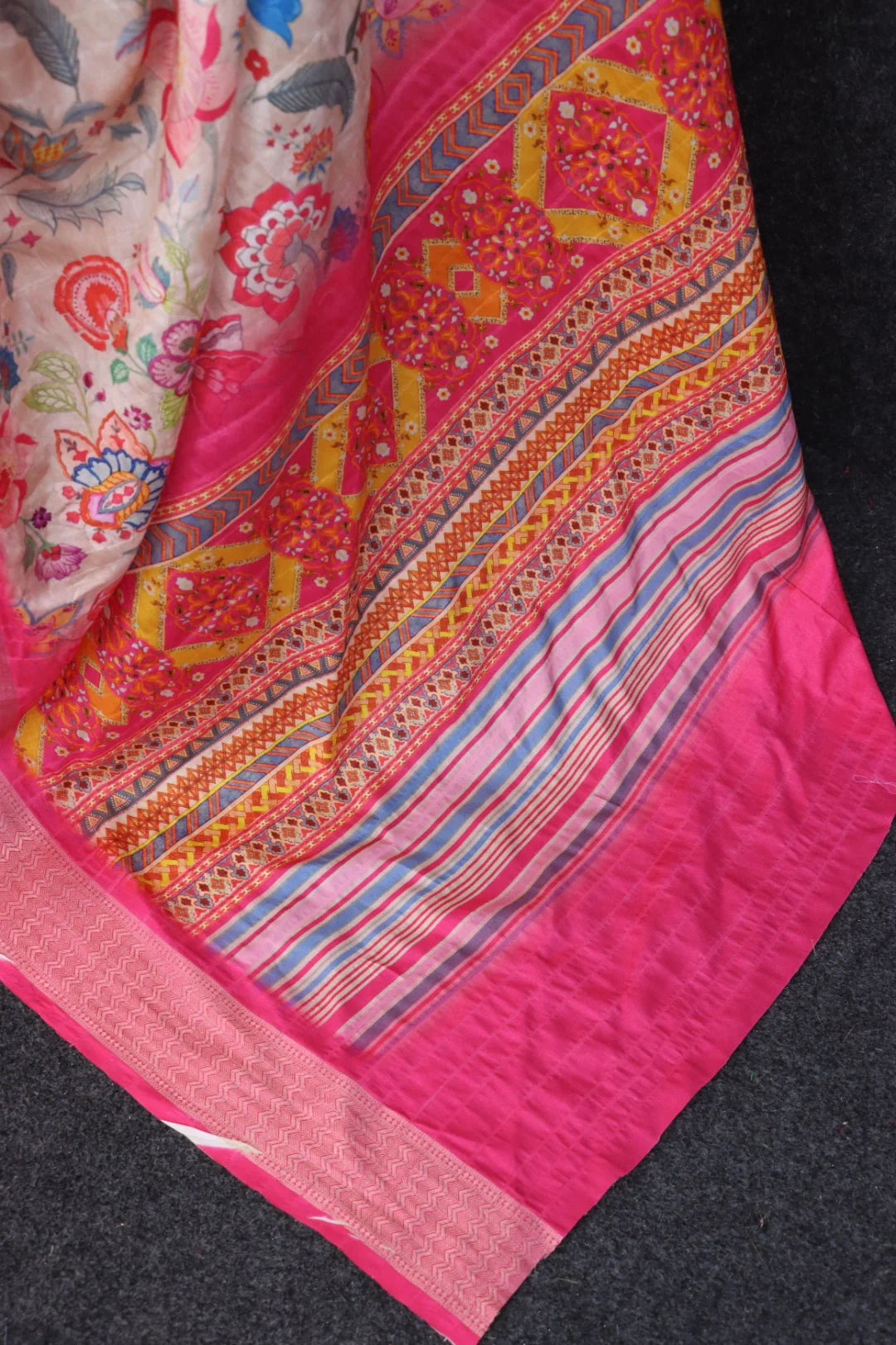 Floral light Pink Printed Saree