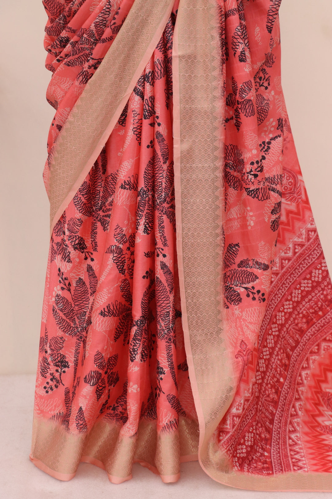 Reddish Pink floral Printed Saree