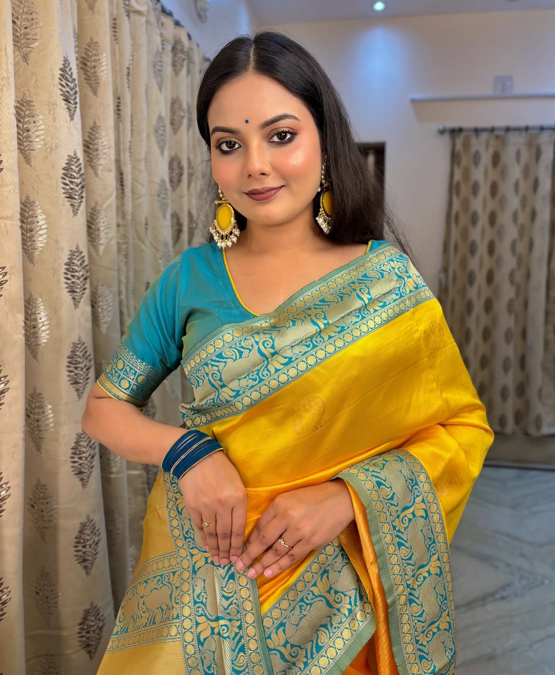 Staring Yellow Soft Banarasi Silk Saree With Charming Blouse Piece