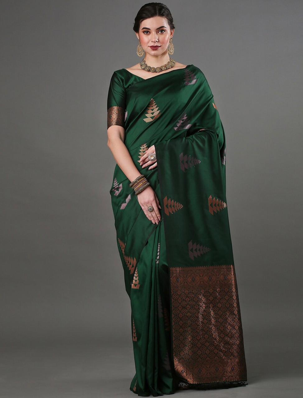 Supernal Green Soft Silk Saree With Incomparable Blouse Piece