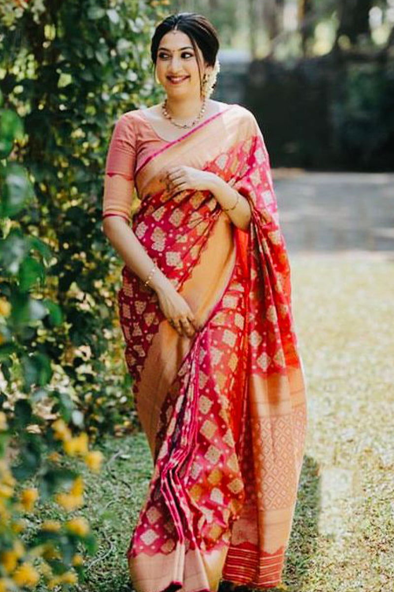 Trendy Red Soft Silk Saree With Phenomenal Blouse Piece