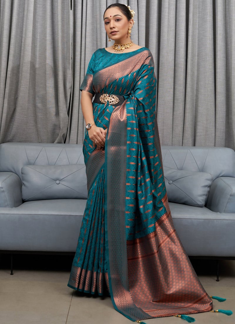 Preferable Rama Soft Silk Saree With Captivating Blouse Piece