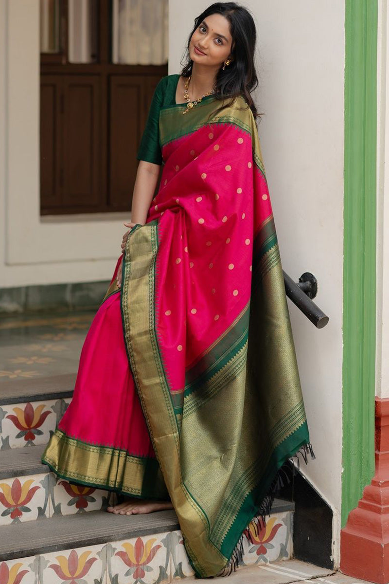 Unique Dark Pink Soft Silk Saree With Beautiful Blouse Piece