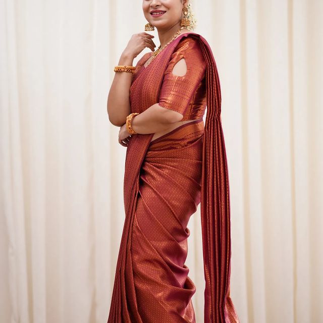 Staring Maroon Soft Silk Saree With Blissful Blouse Piece