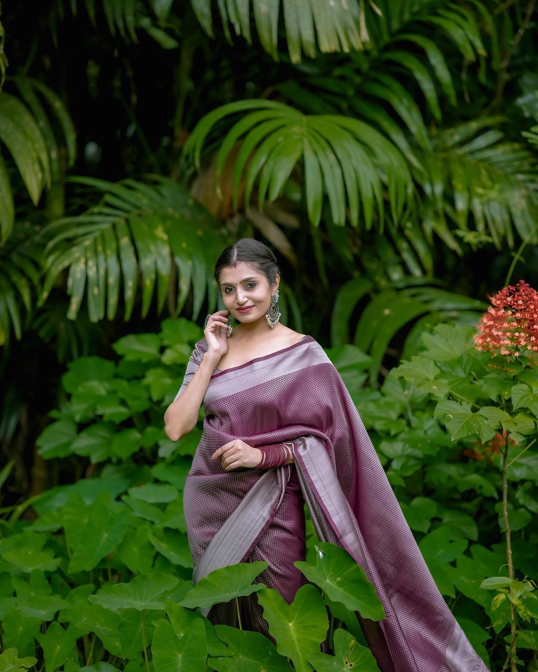 Snazzy Brown Soft Silk Saree with Tempting Blouse Piece