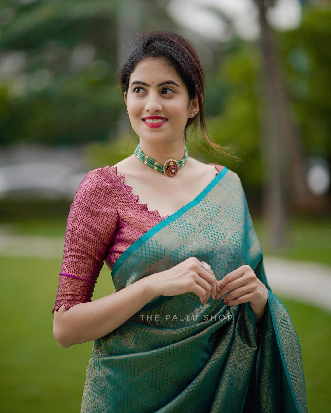 Scrumptious Rama Soft Silk Saree with Vestigial Blouse Piece