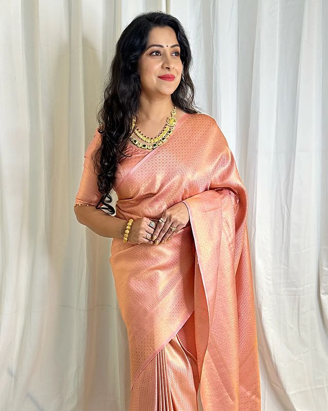 Splendorous Baby Pink Soft Silk Saree With Scintilla Blouse Piece