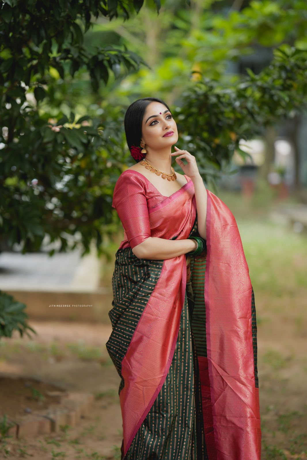 Stylish Green Soft Silk Saree With Impressive Blouse Piece