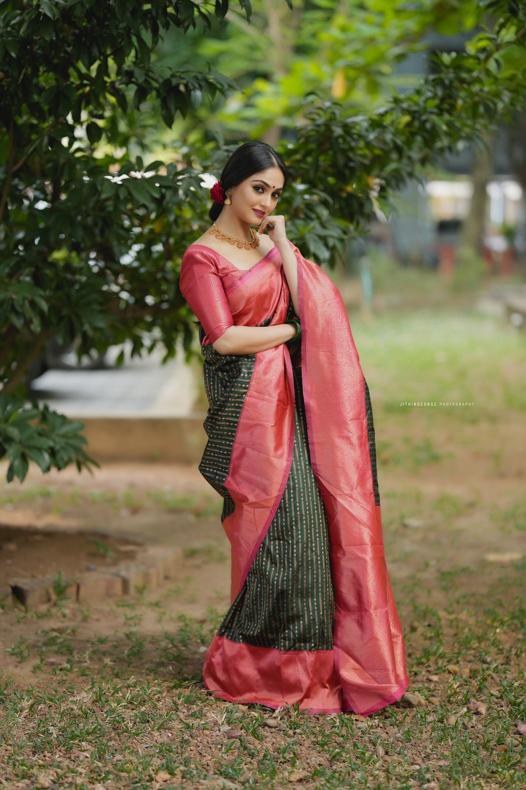 Stylish Green Soft Silk Saree With Impressive Blouse Piece