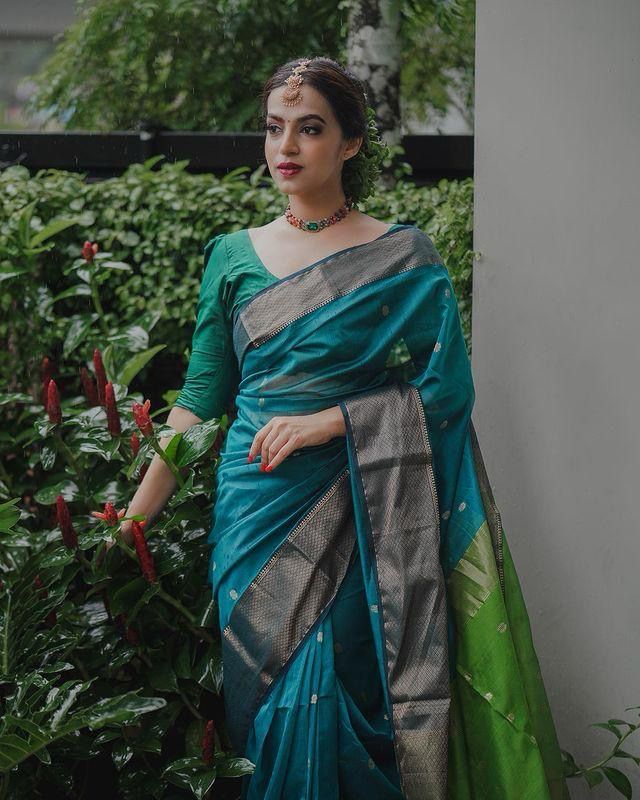 Serendipity Rama Soft Silk Saree With Ravishing Blouse Piece