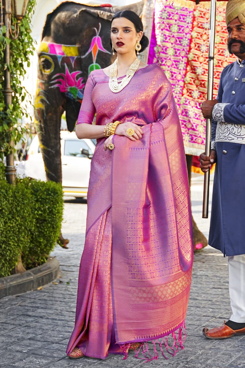 Tempting Purple Kanjivaram Silk Saree With Snappy Blouse Piece