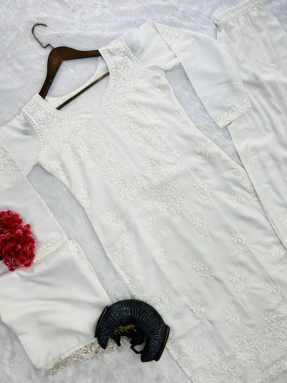 White Designer Chikankari Special Kurta With Pan Set