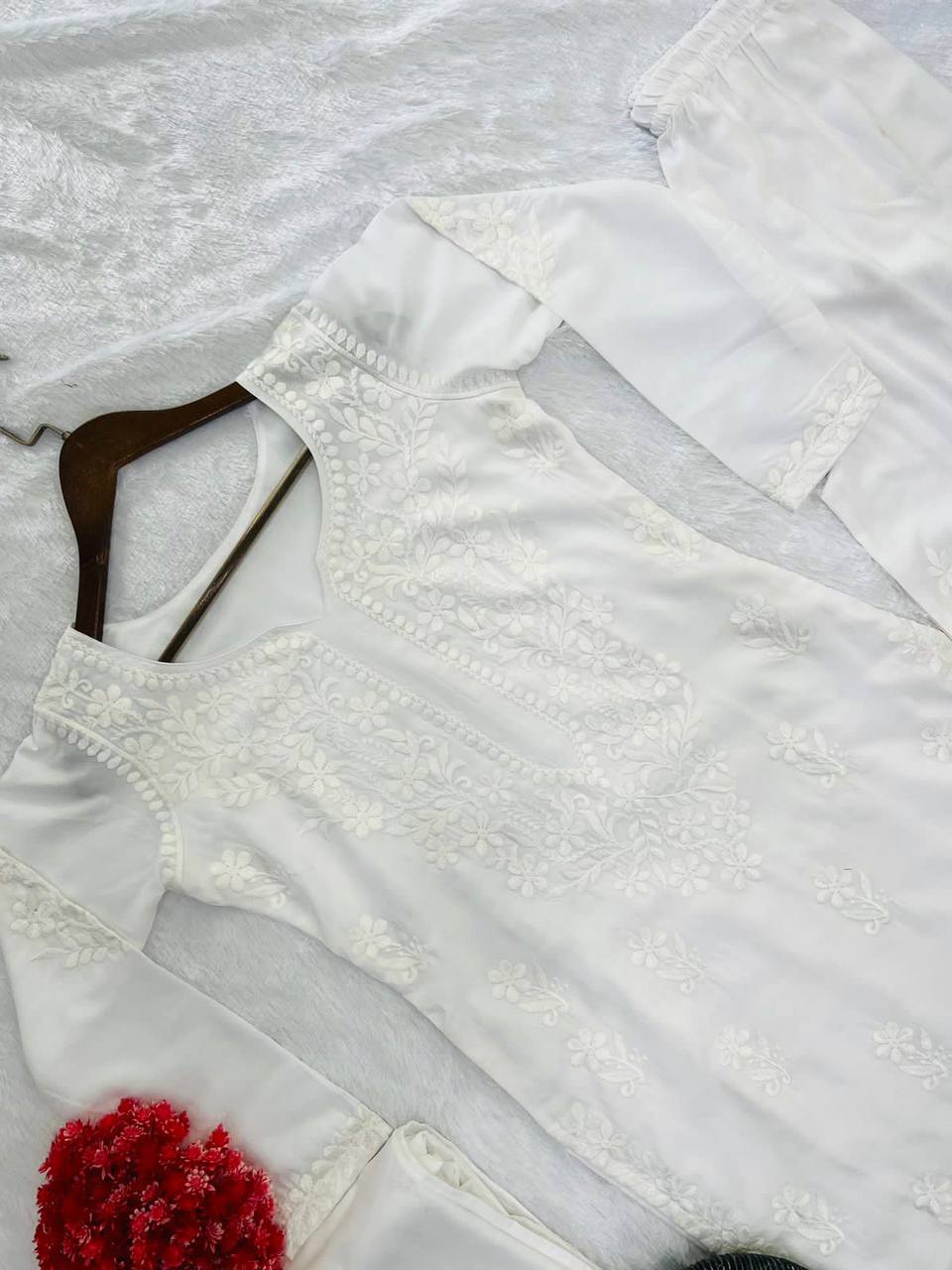 Chikankari - white