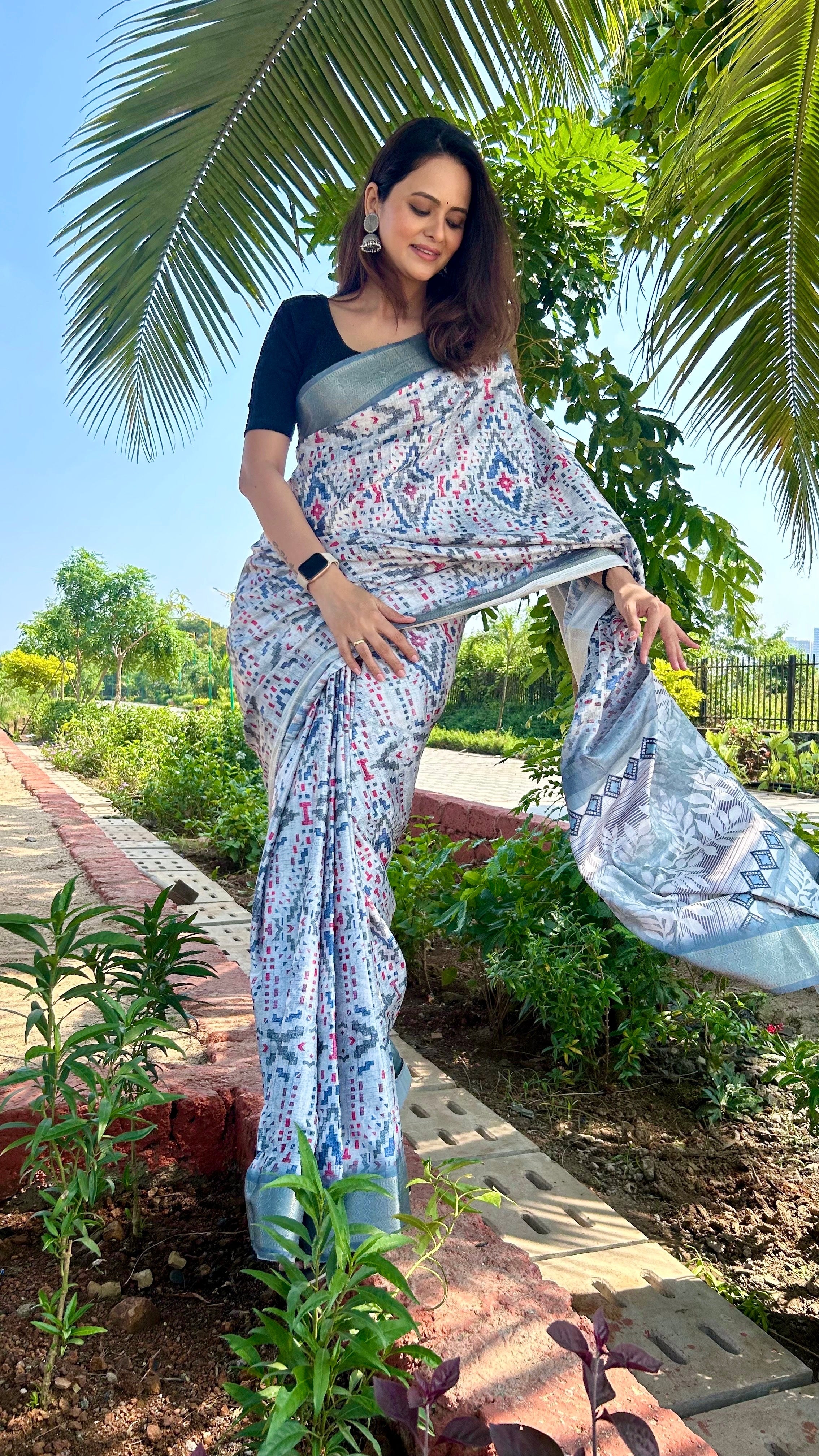 Grey Dola Silk Digitally Printed Saree Weaved With Attractive Lace Comes With Tassels