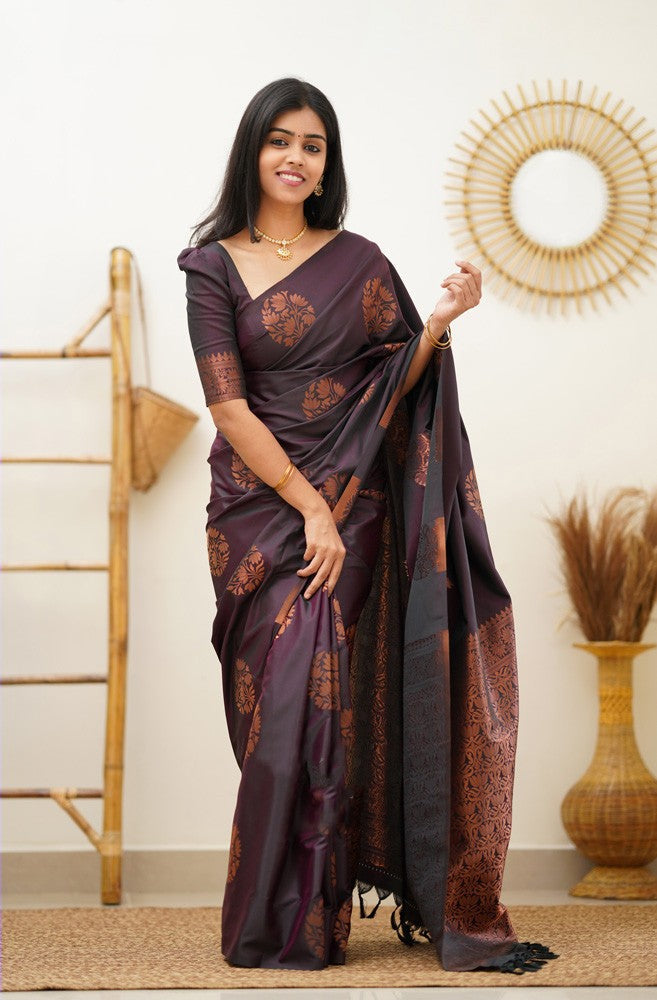 Unequalled Purple Soft Silk Saree With Scrumptious Blouse Piece