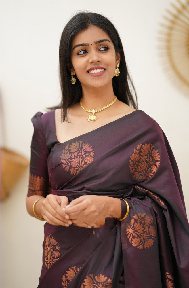 Unequalled Purple Soft Silk Saree With Scrumptious Blouse Piece