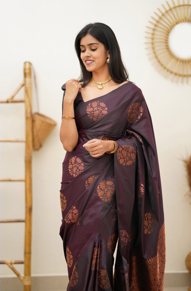 Unequalled Purple Soft Silk Saree With Scrumptious Blouse Piece