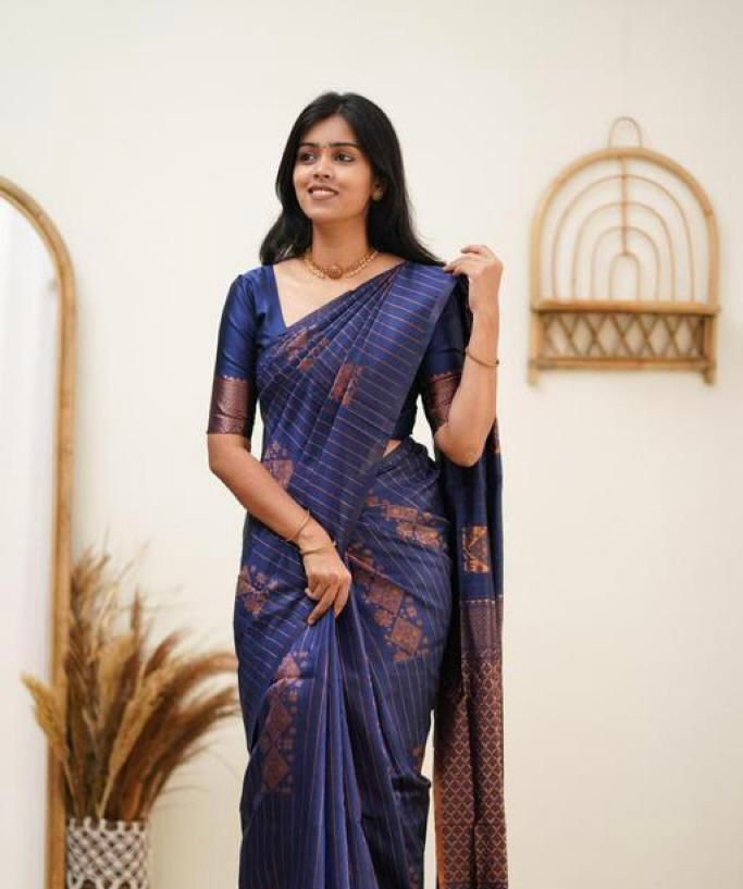 Sophisticated Navy Blue Soft Silk Saree With Attractive Blouse Piece