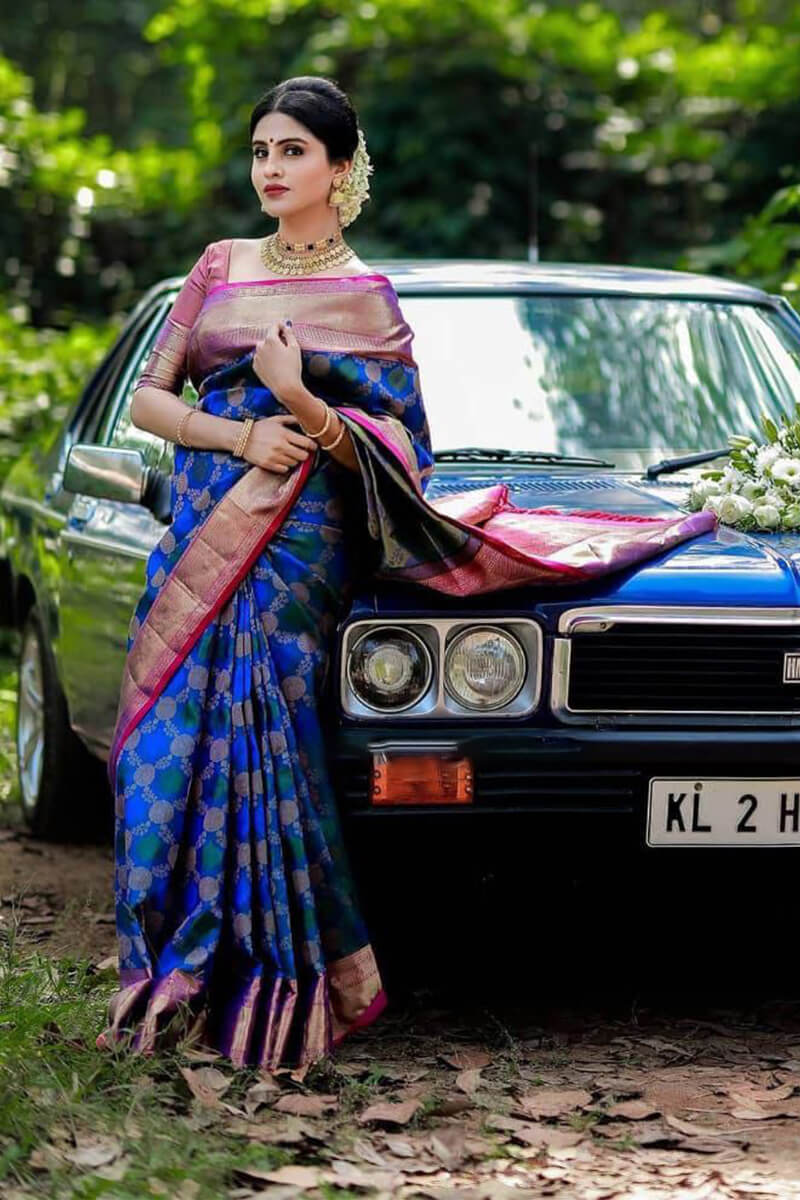 Surreptitious Blue Soft Banarasi Silk Saree With Pleasant Blouse Piece