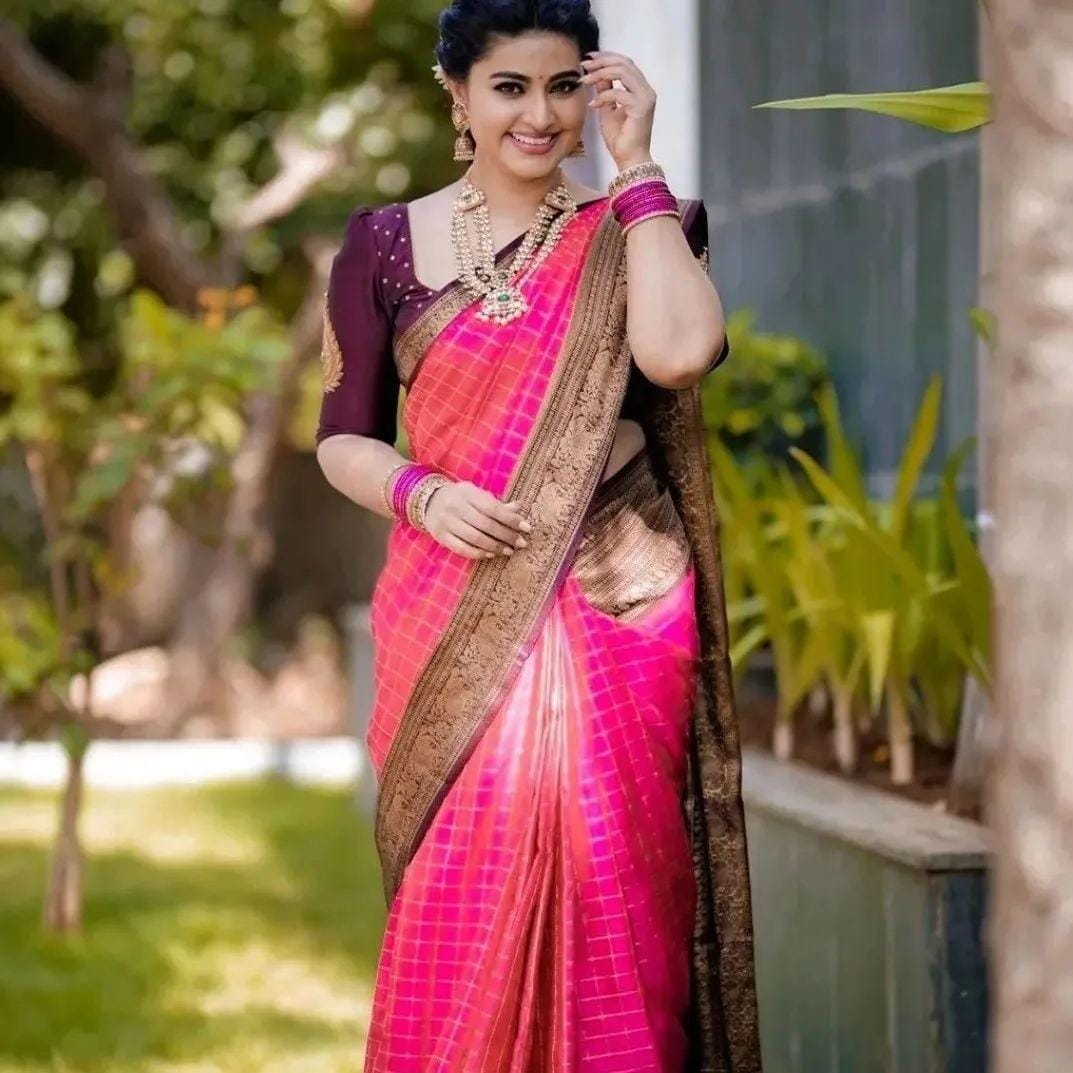 Snappy Pink Soft Silk Saree With Artistic Blouse Piece