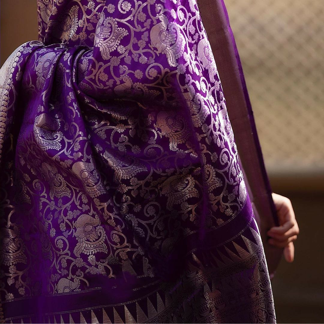 Tremendous Purple Soft Banarasi Silk Saree With Supernal Blouse Piece