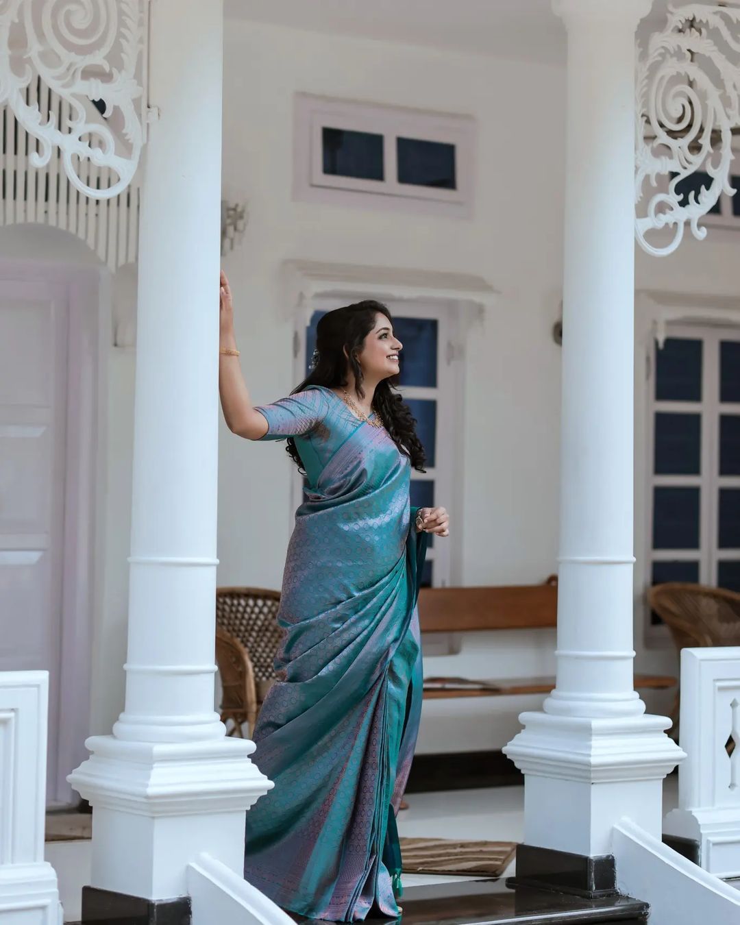 Sizzling Firozi Soft Silk Saree With Captivating Blouse Piece