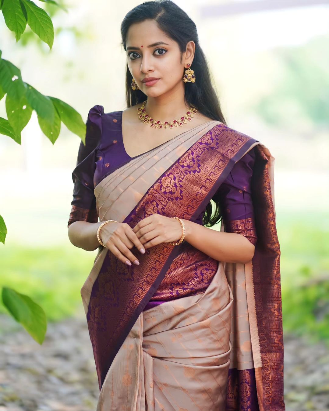 Splendorous Grey Soft Silk Saree With Felicitous Blouse Piece