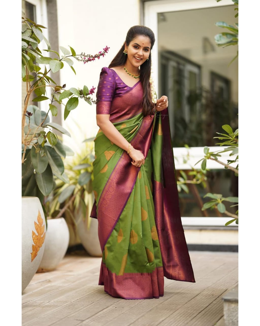 Scintilla Green Soft Silk Saree With Petrichor Blouse Piece