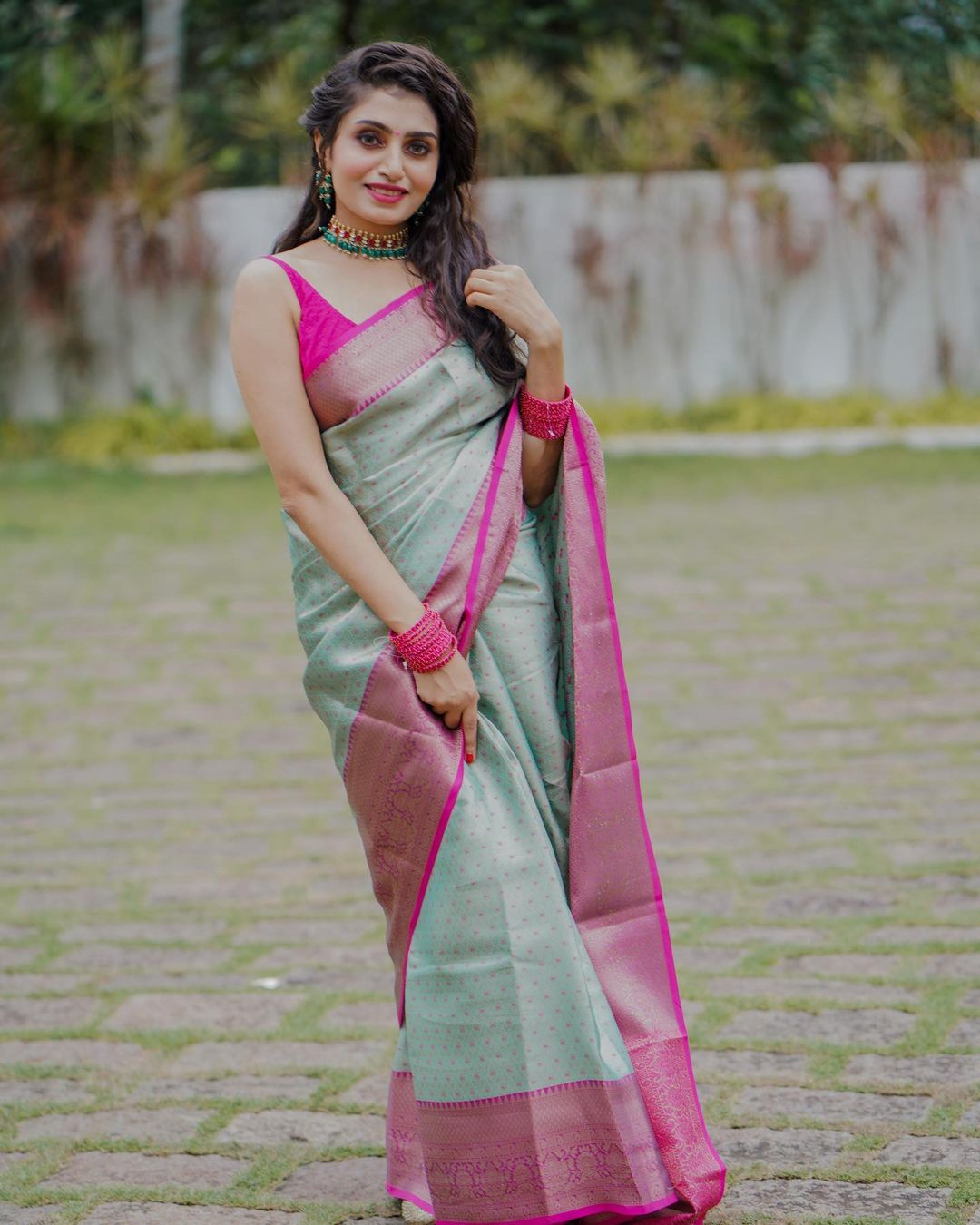 Staggering Sea Green Soft Silk Saree With Murmurous Blouse Piece