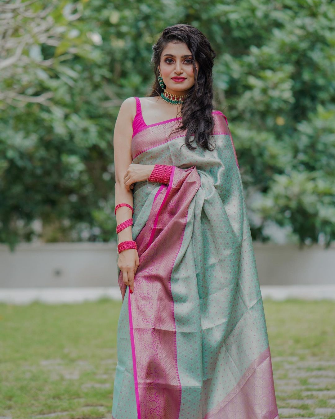 Staggering Sea Green Soft Silk Saree With Murmurous Blouse Piece