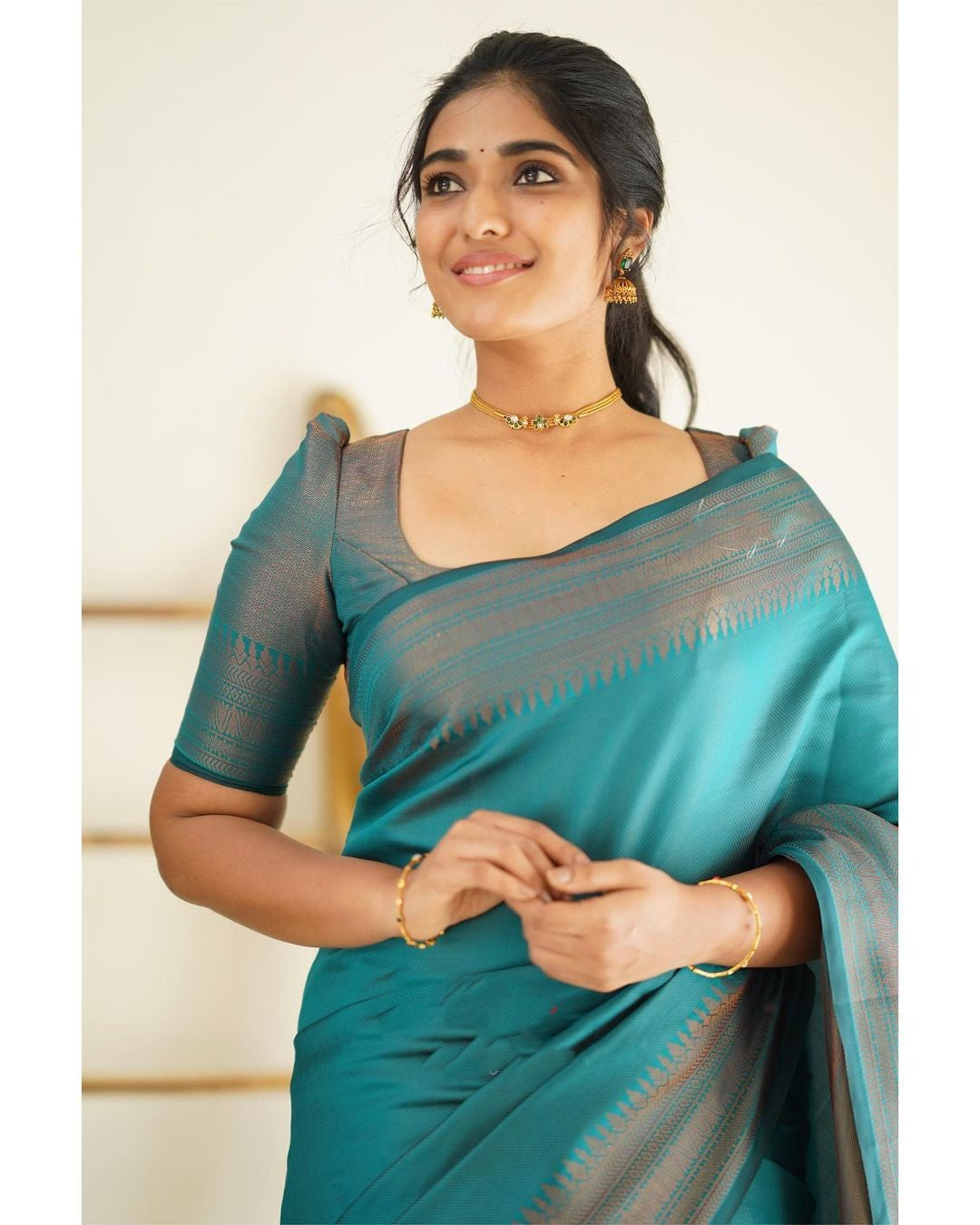 Woebegone Rama Soft Silk Saree With Fragrant Blouse Piece