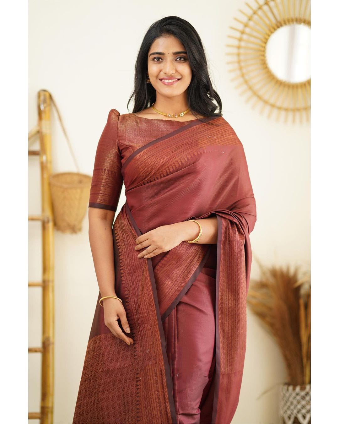 Scrumptious Wine Soft Silk Saree With Improbable Blouse Piece