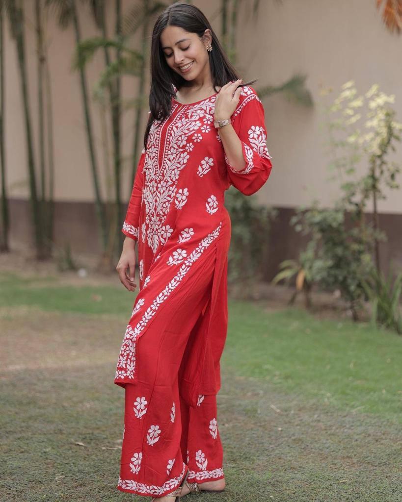 Chikankari - Red