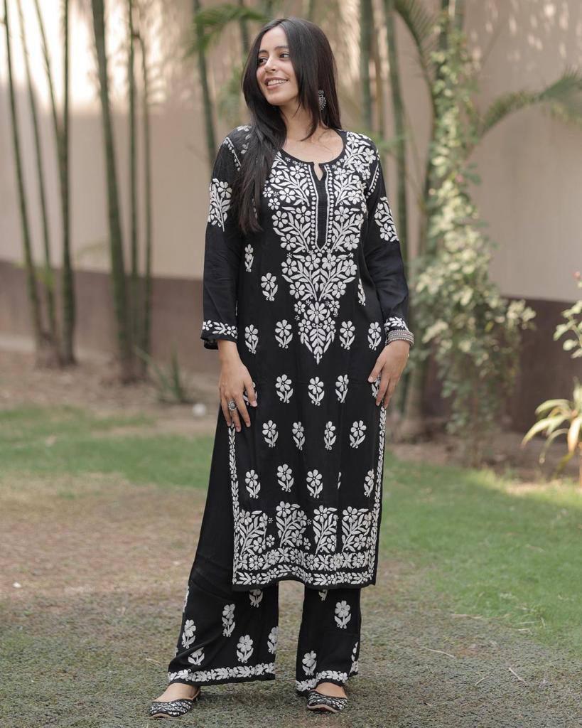 Chikankari - Black