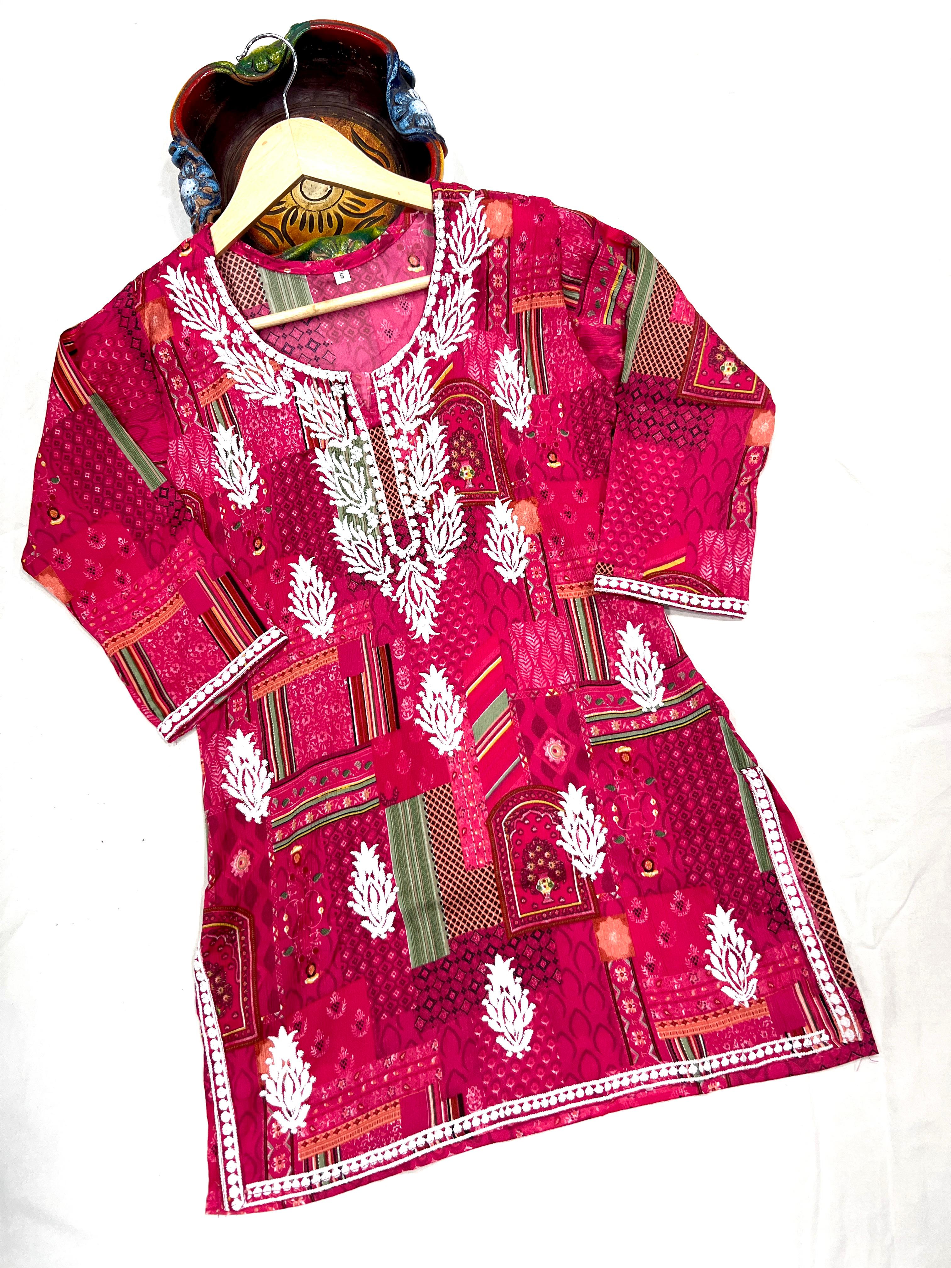 Enchanting Elegance Cotton Silk Chikankari Kurti 🌺